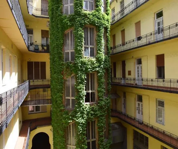 Stylish 1br - Flora's House